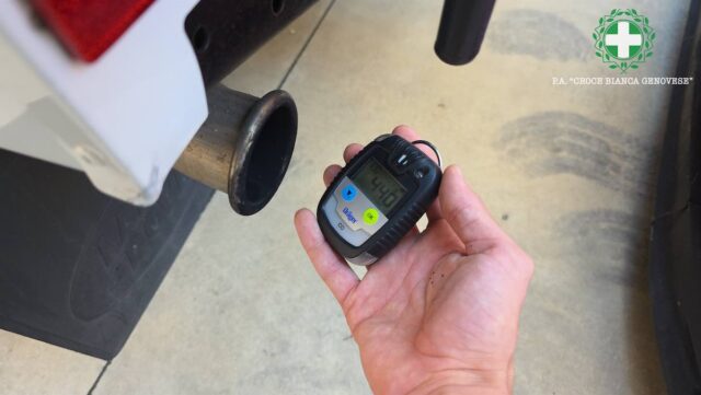 CBG_RilevatoreMonossido_001 Croce Bianca Genovese: nuovo rilevatore di monossido di carbonio sull’ambulanza di prima partenza