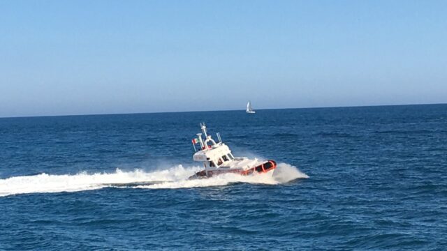 Genova: tassista abusivo in motoscafo scoperto dalla Guardia Costiera, multa da 3.800 euro Genova: tassista abusivo in motoscafo scoperto dalla Guardia Costiera, multa da 3.800 euro