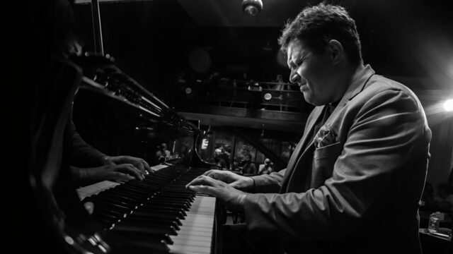 Prosegue Chiavari in Jazz 2025 con un appuntamento dal forte respiro internazionale Venerdì 8 alle 21.30, arriva l'Ivan Farmakovskyi Trio Prosegue Chiavari in Jazz 2025 con un appuntamento dal forte respiro internazionale Venerdì 8 alle 21.30, arriva l'Ivan Farmakovskyi Trio