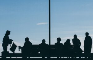 Voli Roma-Genova cancellati: passeggeri bloccati negli aeroporti Voli Roma-Genova cancellati: passeggeri bloccati negli aeroporti