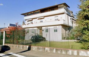 Uccide l’ex compagna a coltellate, fugge e si costituisce alla Spezia Uccide l’ex compagna a coltellate, fugge e si costituisce alla Spezia