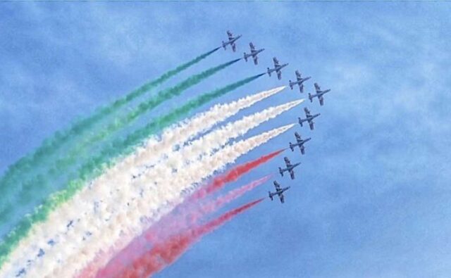 Le Frecce Tricolori salutano il Golfo: domenica il grande show
