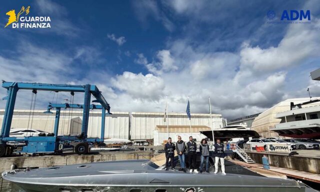 Sequestrato yacht di lusso a Genova per contrabbando doganale aggravato