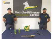 Savona, 25enne senza patente fermato con machete e benzina in auto Savona, 25enne senza patente fermato con machete e benzina in auto