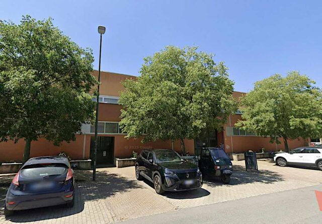 Malore in piscina a Casella: muore in ospedale una donna di 55 anni