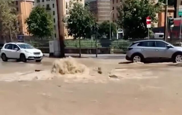 rottura tubo via montaldo bobbio Valbisagno, tubatura esplosa: ripristino previsto al massimo domattina