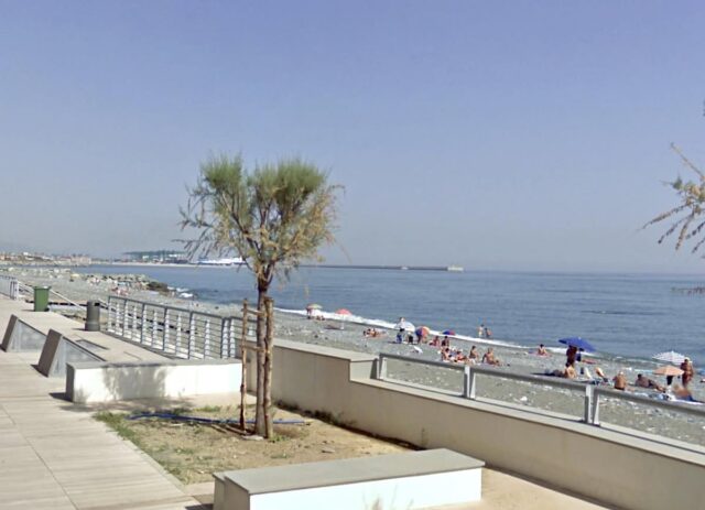Revocato divieto balneazione spiaggia Cerusa di Voltri