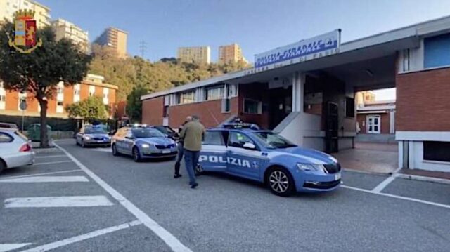 Giovane fermato sulla A12 con 40 dosi di cocaina: arrestato dalla Polizia Stradale