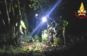 Giustenice, escursionista precipita in un dirupo di 30 metri: soccorso nella notte Giustenice, escursionista precipita in un dirupo di 30 metri: soccorso nella notte