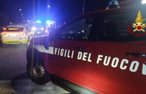Foce, tentativo di furto a Genova: giovane resta incastrato nel cancello: salvato dai vigili del fuoco Foce, tentativo di furto a Genova: giovane resta incastrato nel cancello: salvato dai vigili del fuoco