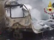 Camper distrutto dalle fiamme a Taggia: indagini in corso Camper distrutto dalle fiamme a Taggia: indagini in corso
