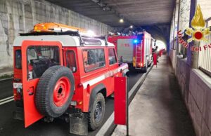 Soccorso in area impervia sopra la Galleria del Malpasso Soccorso in area impervia sopra la Galleria del Malpasso