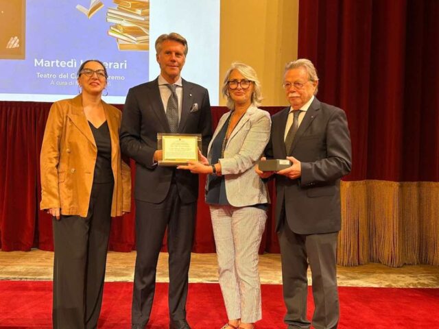 2025 filiberto premiato Emanuele Filiberto di Savoia inaugura i Martedì Letterari di Sanremo con il libro I Savoia a Napoli