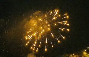 Recco, oltre 20mila persone per la magia della Sagra del Fuoco Recco, oltre 20mila persone per la magia della Sagra del Fuoco