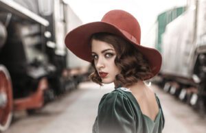 Cristina Unterberger e “I fili del passato” I fili del passato-Cristina Unterberger