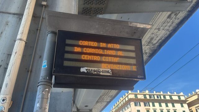 corteo genova deviazioni Genova, otto ore di sciopero per chiedere la fine della guerra a Gaza