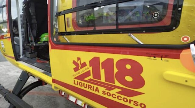 Bambino di 2 anni cade da un terrazzo a Imperia: è in condizioni gravissime Bambino di 2 anni cade da un terrazzo a Imperia: è in condizioni gravissime