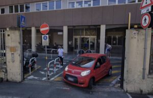 Imperia, ubriaco aggredisce due infermieri e danneggia il pronto soccorso Imperia, ubriaco aggredisce due infermieri e danneggia il pronto soccorso
