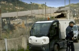 Sgombero del campo migranti di via Tenda a Ventimiglia: ricerche della pistola della sparatoria Sgombero del campo migranti di via Tenda a Ventimiglia: ricerche della pistola della sparatoria