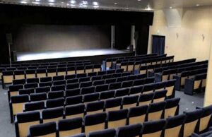 Teatro Stradanuova: la nuova stagione 2025/2026 tra comicità, fantascienza e grandi novità Teatro Stradanuova: la nuova stagione 2025/2026 tra comicità, fantascienza e grandi novità