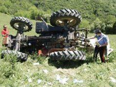 Anziano rimane schiacciato dal trattore a Masone: grave infortunio Anziano rimane schiacciato dal trattore a Masone: grave infortunio