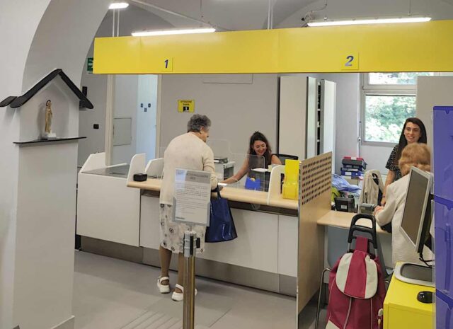 Rossiglione, riaperto l’ufficio postale rinnovato con i servizi Polis