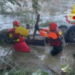 Maltempo, auto trascinata nel Lavagna: intervento dei Vigili del Fuoco
