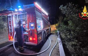 Casolare abbandonato in fiamme a Vallecrosia Casolare abbandonato in fiamme a Vallecrosia