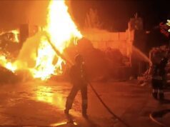 Incendio in un’isola ecologica dell’entroterra ingauno: intervento dei Vigili del Fuoco di Albenga Incendio in un’isola ecologica dell’entroterra ingauno: intervento dei Vigili del Fuoco di Albenga