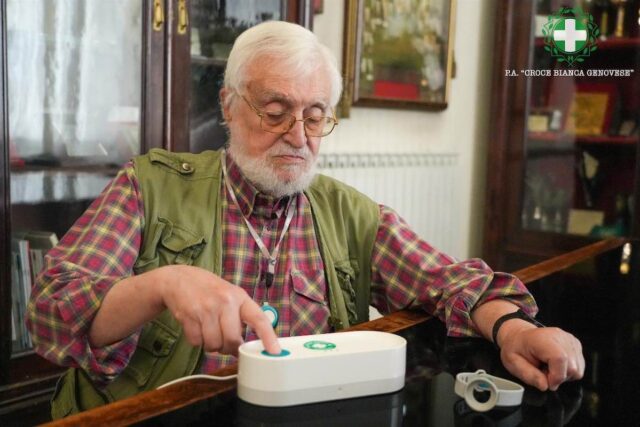 Croce Bianca Genovese Telesoccorso_001 Telesoccorso Croce Bianca Genovese: sicurezza e serenità per vivere in autonomia