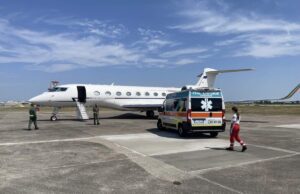 Volo salvavita da Alghero a Genova per neonata di 2 giorni: intervenuto un G650 dell’Aeronautica Militare Volo salvavita da Alghero a Genova per neonata di 2 giorni: intervenuto un G650 dell’Aeronautica Militare