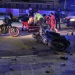 Incidente in corso Quadrio, inversione vietata: auto centra scooter, due feriti in codice giallo