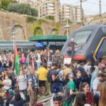 Genova, Stazione Principe occupata dai manifestanti: stop ai treni durante lo sciopero generale
