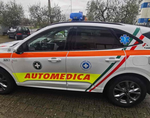 Dramma a Imperia: uomo precipita dal quinto piano in via Martiri della Libertà