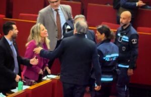 Fascismo rosso a Tursi? Becchi: se ti opponi chiamano la Polizia e il caso è chiuso