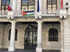 Savona, Foscolo: ancora bandiera palestinese in Comune. Basta odio e discriminazione