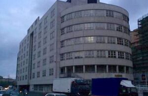 Ancora vandali in azione nelle scuole genovesi: raid con danni al liceo Firpo