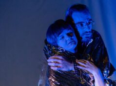 Al Teatro Garage va in scena Il dilemma dei cento girasoli fotovoltaici, tra crisi ambientale e fragilità dei legami umani Al Teatro Garage va in scena Il dilemma dei cento girasoli fotovoltaici, tra crisi ambientale e fragilità dei legami umani