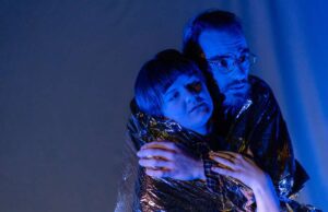 Al Teatro Garage va in scena Il dilemma dei cento girasoli fotovoltaici, tra crisi ambientale e fragilità dei legami umani Al Teatro Garage va in scena Il dilemma dei cento girasoli fotovoltaici, tra crisi ambientale e fragilità dei legami umani