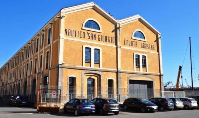 Occupazione Nautico, gli studenti: Preside Fasce ci minaccia di ritorsioni Occupazione Nautico, gli studenti: Preside Fasce ci minaccia di ritorsioni