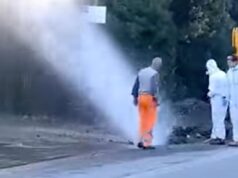 Sampierdarena, esplode una tubatura in via Reti: strada allagata e traffico in tilt Sampierdarena, esplode una tubatura in via Reti: strada allagata e traffico in tilt