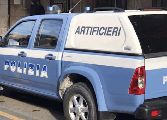 Pacco bomba inviato a un’agenzia di recupero crediti: indagato un 60enne di Faenza Pacco bomba inviato a un’agenzia di recupero crediti: indagato un 60enne di Faenza