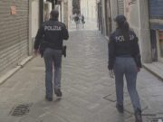 Genova, controlli straordinari nel centro storico: due denunciati e multe per oltre 10mila euro Genova, controlli straordinari nel centro storico: due denunciati e multe per oltre 10mila euro