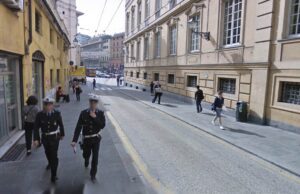 Genova, chiude via Balbi per tre mesi: al via i cantieri per i Quattro assi del trasporto Genova, chiude via Balbi per tre mesi: al via i cantieri per i Quattro assi del trasporto