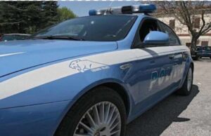 Imperia, sperona l’auto della Polizia e tenta la fuga: arrestato con 2 chili di droga Imperia, sperona l’auto della Polizia e tenta la fuga: arrestato con 2 chili di droga