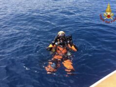 Arenzano, ancora nessuna traccia del sub disperso: ricerche riprese con sottomarino a comando remoto Arenzano, ancora nessuna traccia del sub disperso: ricerche riprese con sottomarino a comando remoto