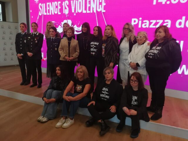 Wall of Dolls 2025 contro la violenza sulle donne