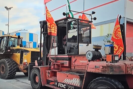 Ex Ilva, Fiom e botte a sindacalisti Uil: delusi da Landini. Messaggi sbagliati