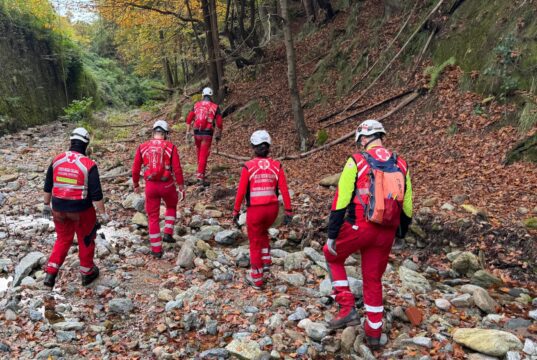 Savona, cacciatore ferito nei boschi della Madonna del Monte: intervento dei VVF e del CNSAS