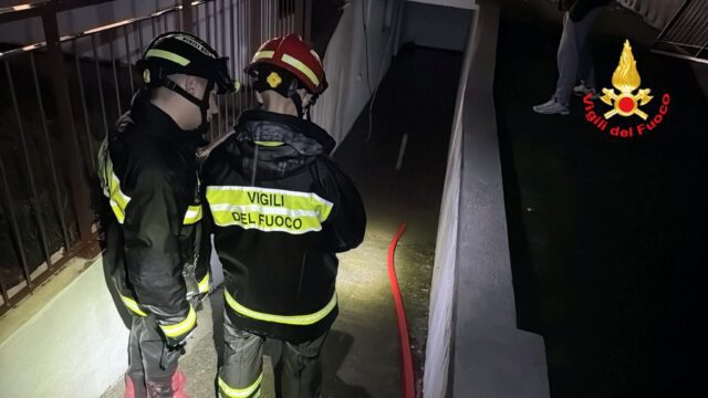 Genova, frana in via Napoli: 52 evacuati